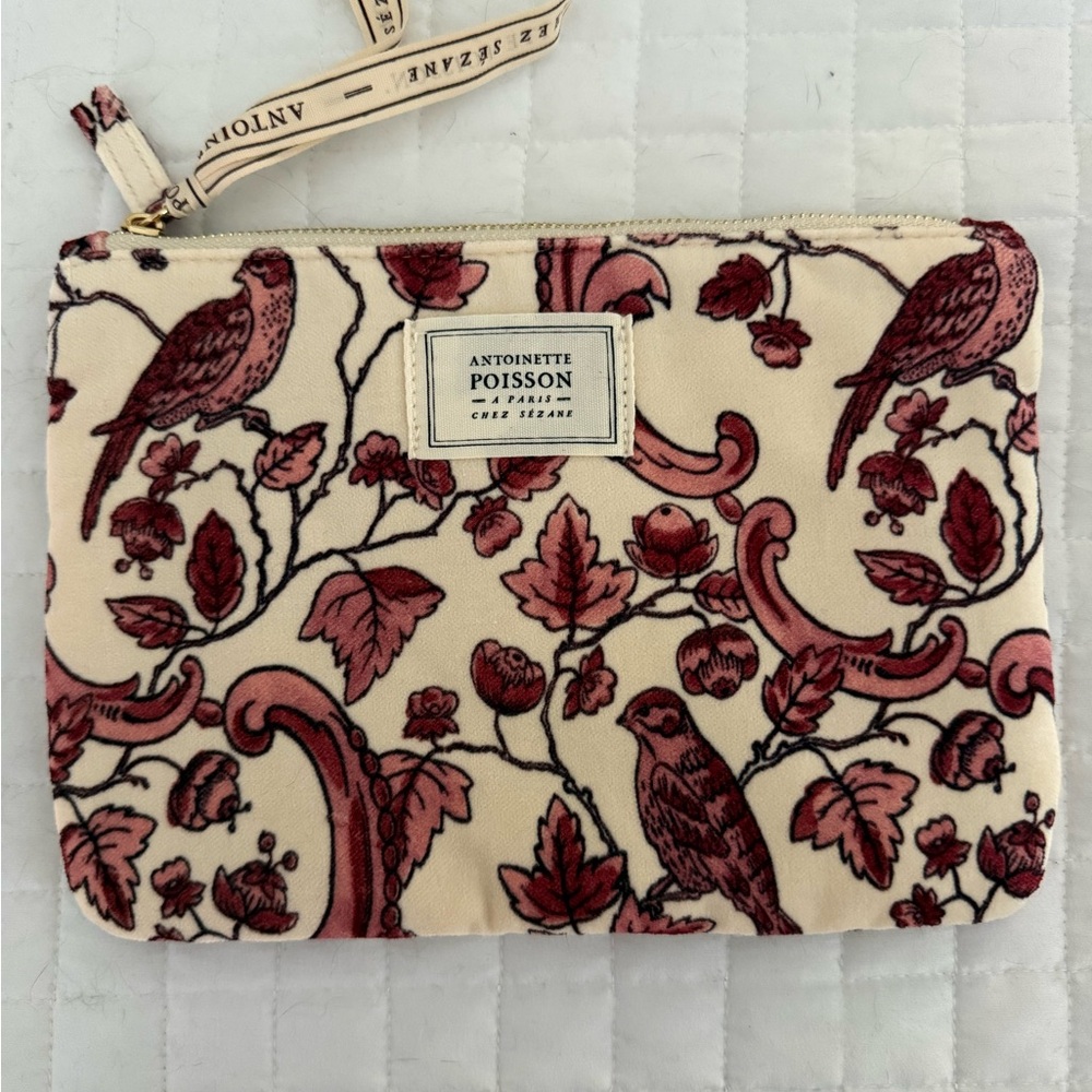 Antoinette Poisson Cream and Red bag